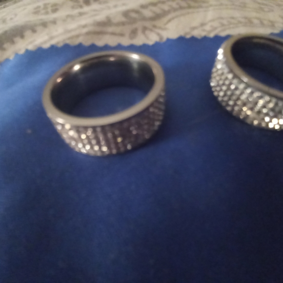 Set Diamond Pinky Rings - Picture 4 of 6